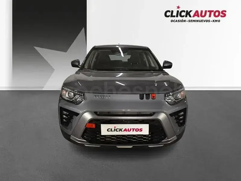 Usado SsangYong Tivoli 135 CV (99 kW) 2024 Gris / plata SUV