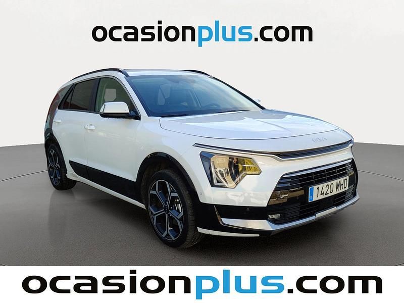 Usado Kia Niro 141 HP (103 kW) 2023 Branco SUV
