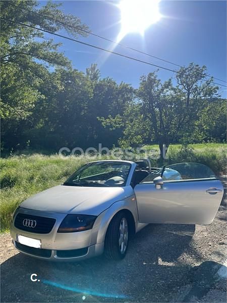 Gris / plata Usado 2000 Audi TT Roadster Descapotable | 8995 € (Precio justo) - Imagen 1/4