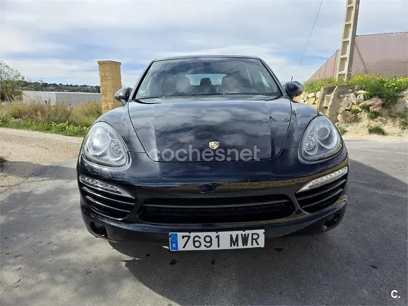 Usado Porsche Cayenne 240 CV (176 kW) 2011 Negro SUV