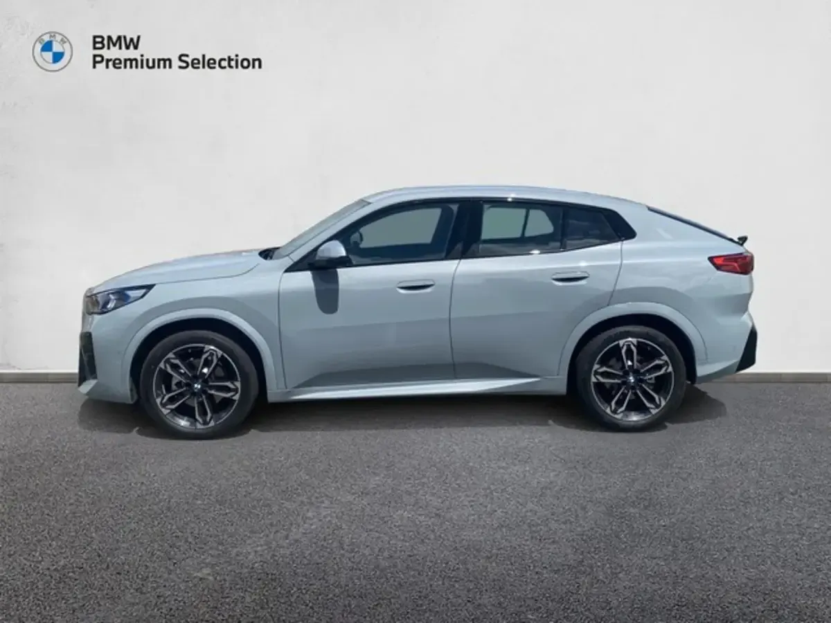 Usado BMW iX2 Comfort Edition 150 kW (204 CV) 2026 Gris SUV