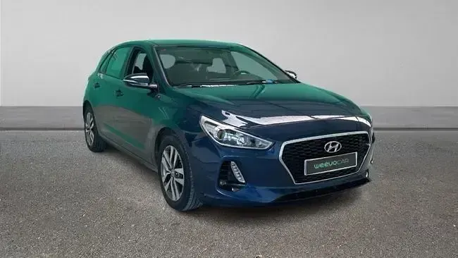 Usado Hyundai i30 110 CV (80 kW) 2017 Azul