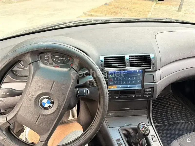 Usado BMW 318 143 CV (105 kW) 2005 Gris / plata Berlina