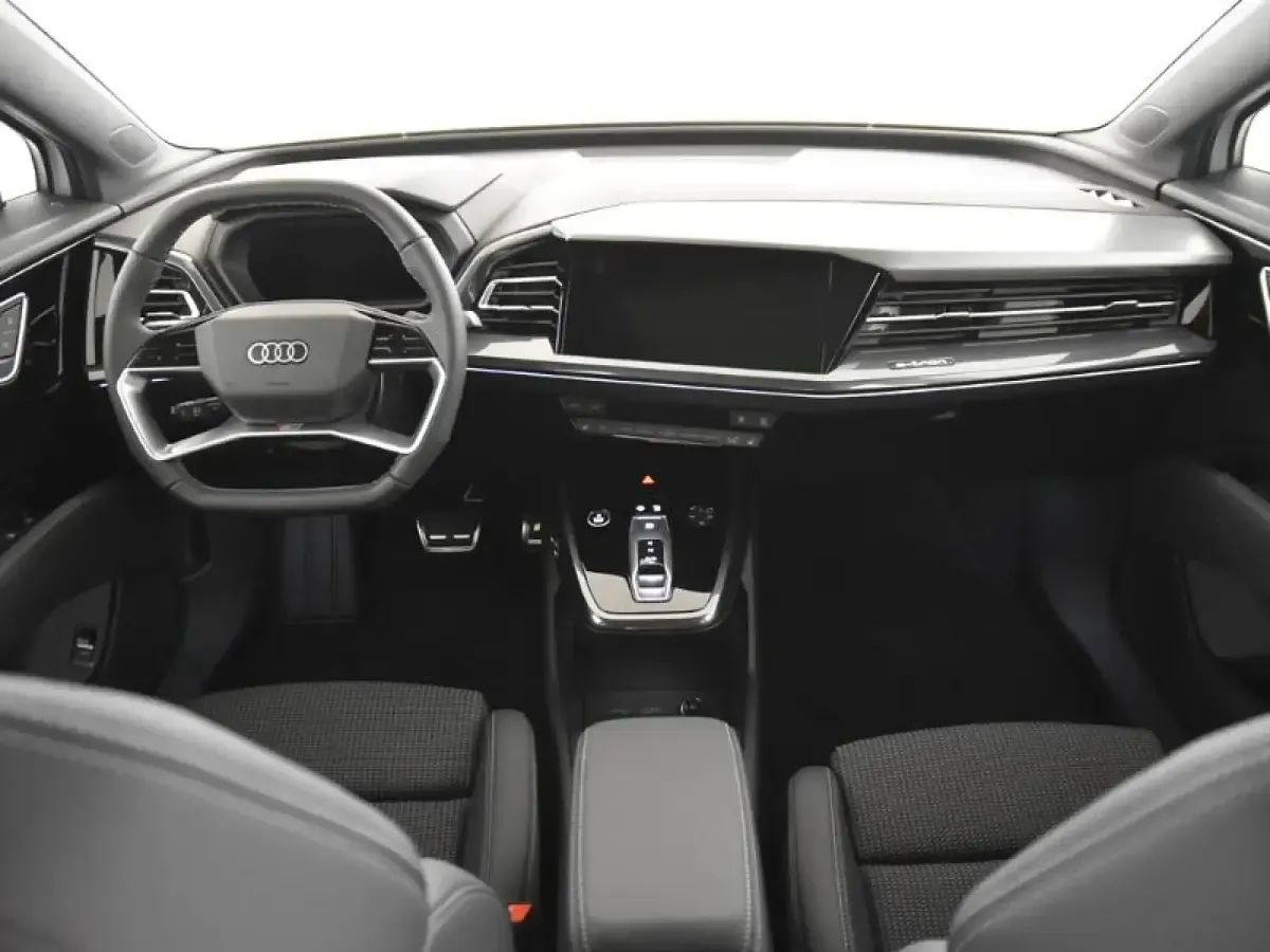 Usado Audi Q4 Sportback e-tron 210 kW (286 CV) 2025 Blanco SUV