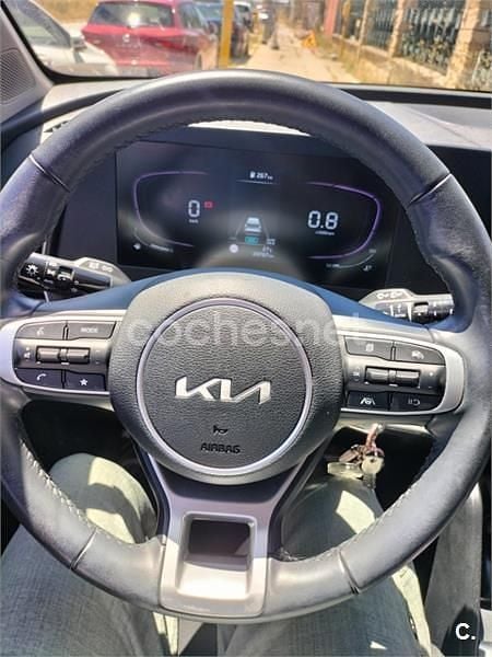 Usado Kia Sportage 150 CV (110 kW) 2023 Rojo SUV