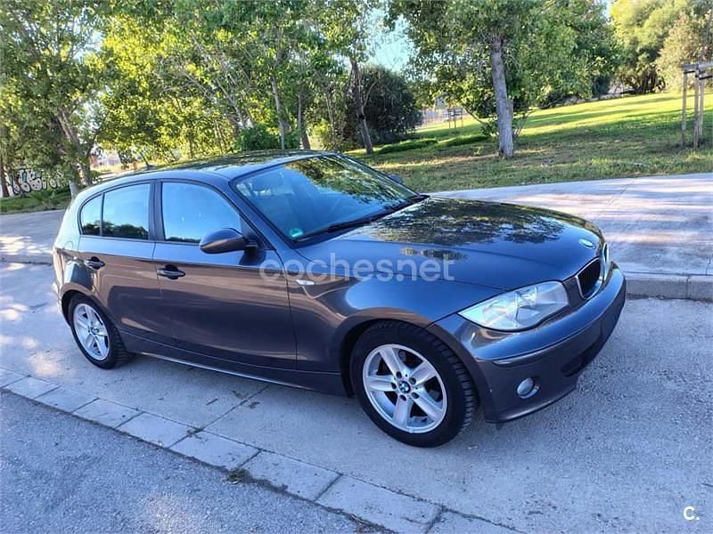 Usado BMW 116 115 CV (84 kW) 2005 Gris / plata Utilitario
