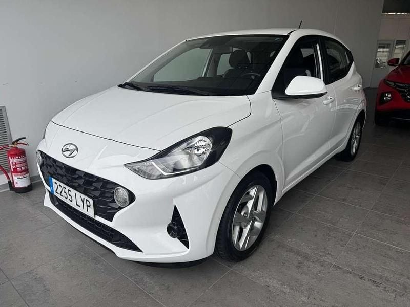 Usado Hyundai i10 67 CV (49 kW) 2022 Blanco Utilitario
