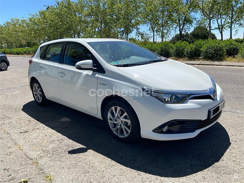 Blanco Usado 2016 Toyota Auris Hybrid Active Berlina | 14.300 € (Precio justo) - Imagen 1/4