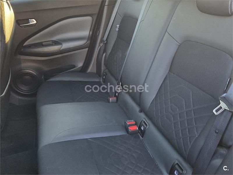 Usado Nissan Juke Tekna 114 CV (83 kW) 2022 Gris / plata SUV