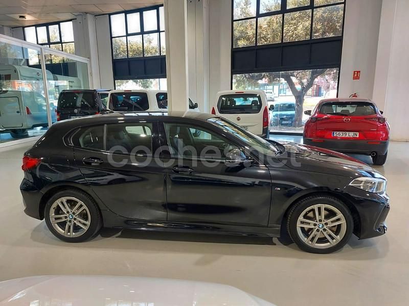 Usado BMW 118 Comfort Edition 150 CV (110 kW) 2022 Negro Utilitario
