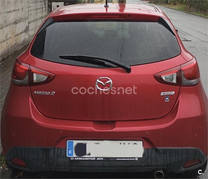 Usado Mazda 2 Luxury 90 CV (66 kW) 2016 Rojo Berlina