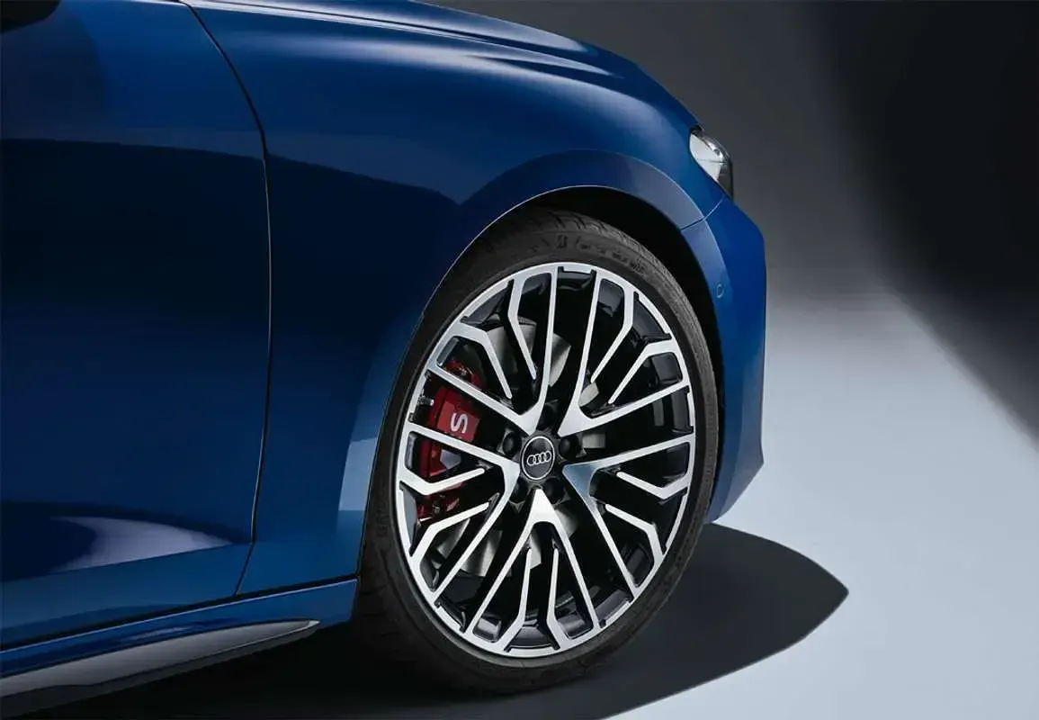 Usado Audi S5 367 CV (269 kW) 2025 Azul Berlina