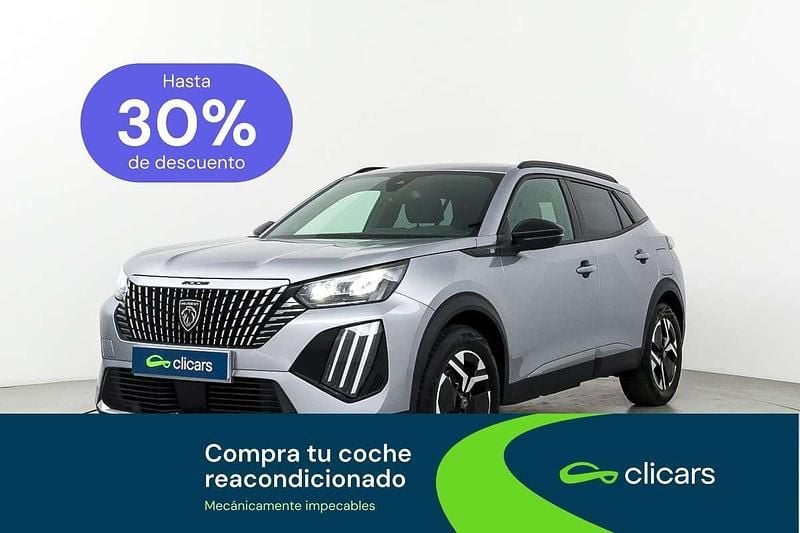 Usado Peugeot e-2008 Allure 114 kW (156 CV) 2025 Plateado SUV