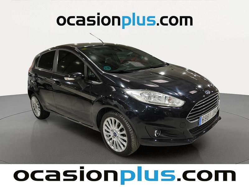 Usado Ford Fiesta Titanium 101 CV (74 kW) 2015 Negro Utilitario