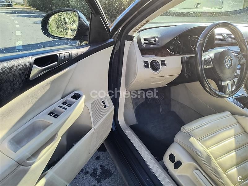 Usado VW Passat Highline 140 CV (102 kW) 2009 Negro Berlina