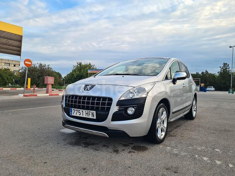 Gris / plata Usado 2012 Peugeot 3008 Business-Line Berlina | 5990 € (Buen precio) - Imagen 1/4