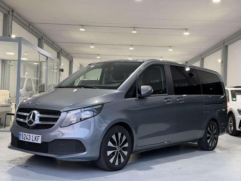 Gris Usado 2020 Mercedes V220 Avantgarde Monovolumen | 44.000 € (Buen precio) - Imagen 1/4