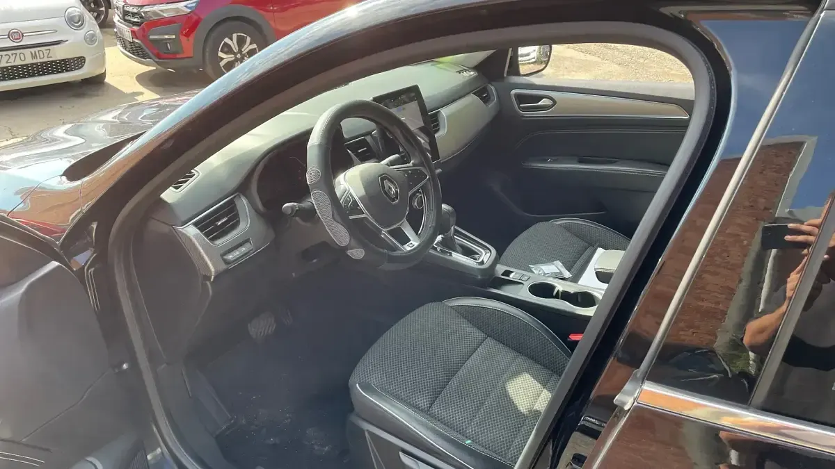 Usado Renault Arkana Zen 145 CV (106 kW) 2021 Otro SUV