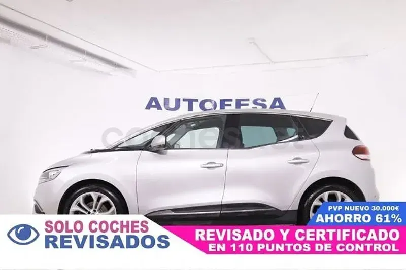 Usado Renault Scénic LIMITED 120 CV (88 kW) 2019 Gris / plata Monovolumen