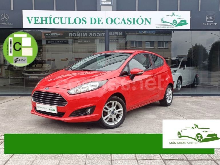 Rojo Usado 2015 Ford Fiesta Trend Utilitario | 7700 € (Precio justo) - Imagen 1/4