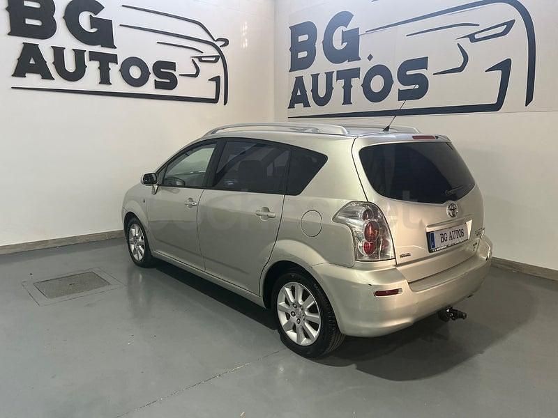 Usado Toyota Corolla Verso Sol 136 CV (100 kW) 2006 Gris / plata Monovolumen