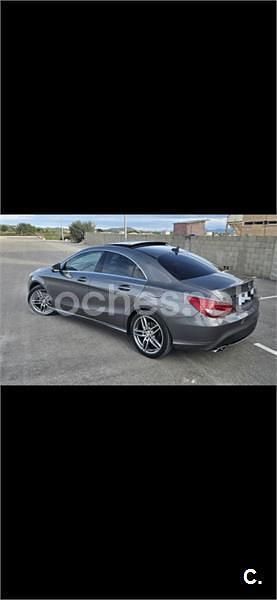 Usado Mercedes CLA200 136 CV (100 kW) 2014 Gris / plata Berlina