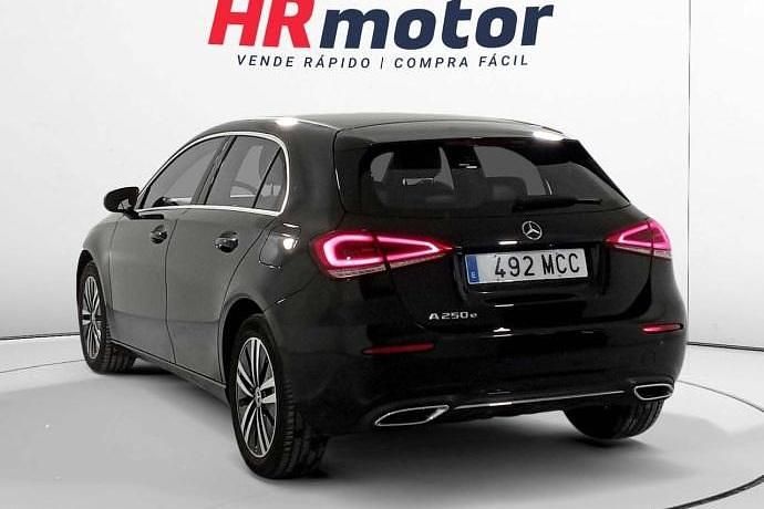 Usado Mercedes A250 218 CV (160 kW) 2022