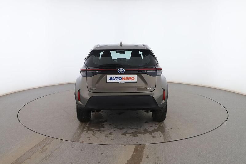 Usado Toyota Yaris Cross Active 116 CV (85 kW) 2023 Verde SUV