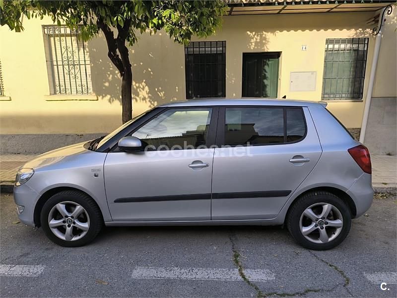 Occasion Skoda Fabia Elegance 90 ch (66 kW) 2013 Gris Berline