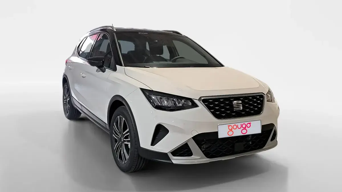 Usado Seat Arona Xperience 116 CV (85 kW) 2025 Blanco SUV