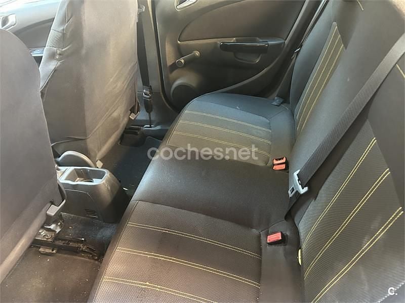 Usado Opel Corsa Selective 100 CV (73 kW) 2012 Amarillo Berlina