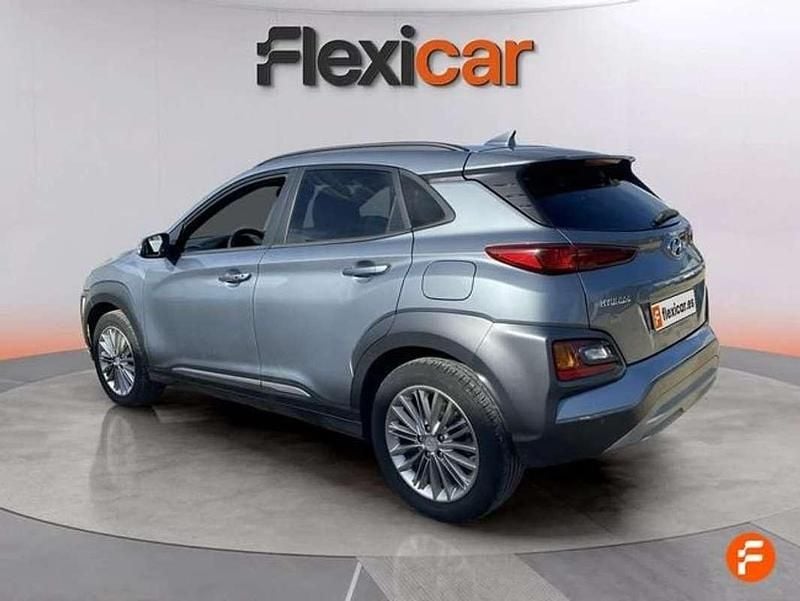Usado Hyundai Kona 120 CV (88 kW) 2019 Gris SUV