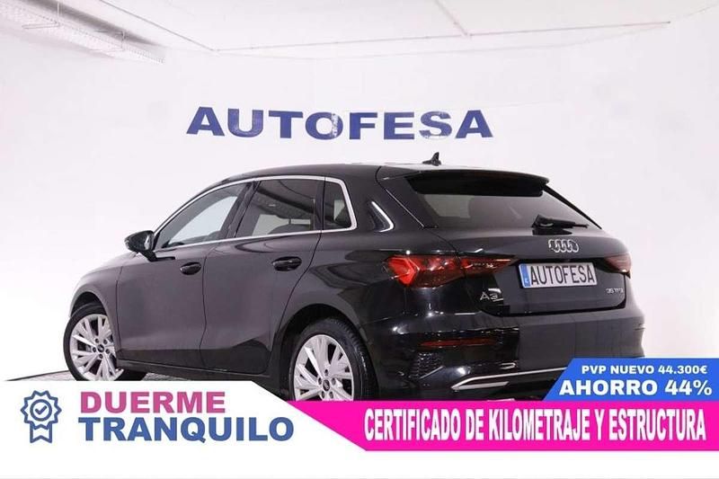 Usado Audi A3 150 CV (110 kW) 2021 Negro Berlina