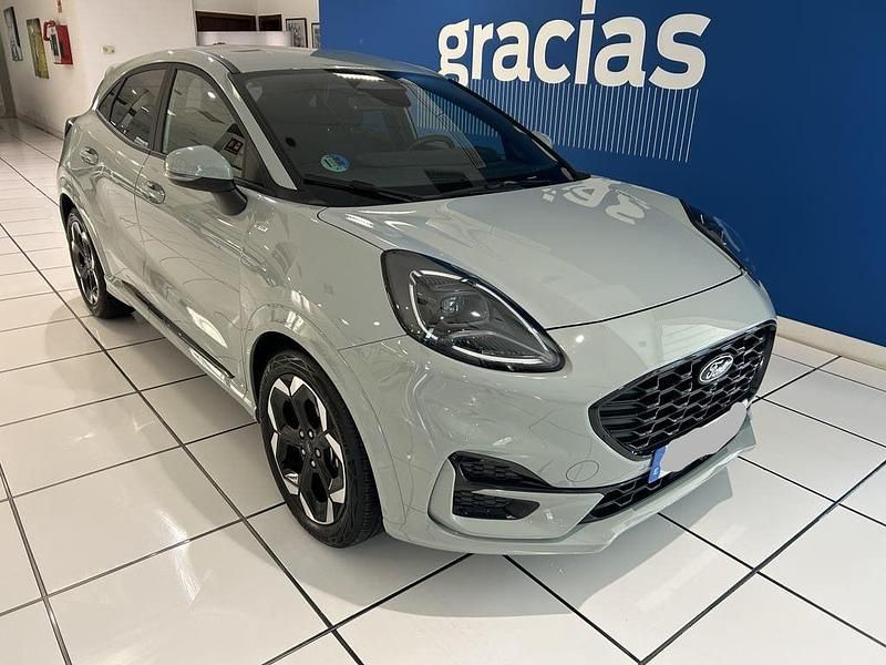 Usado Ford Puma ST-Line X 125 CV (91 kW) 2025 Gris cactus SUV