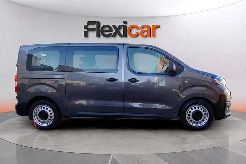 Usado Toyota Proace Verso Advance 120 CV (88 kW) 2022 Gris Familiar