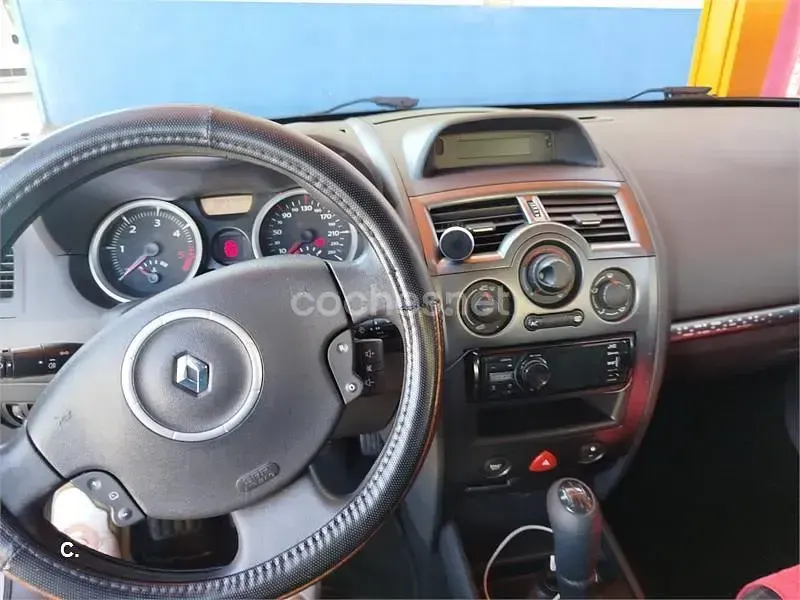Usado Renault Mégane III 85 CV (62 kW) 2008 Blanco Berlina