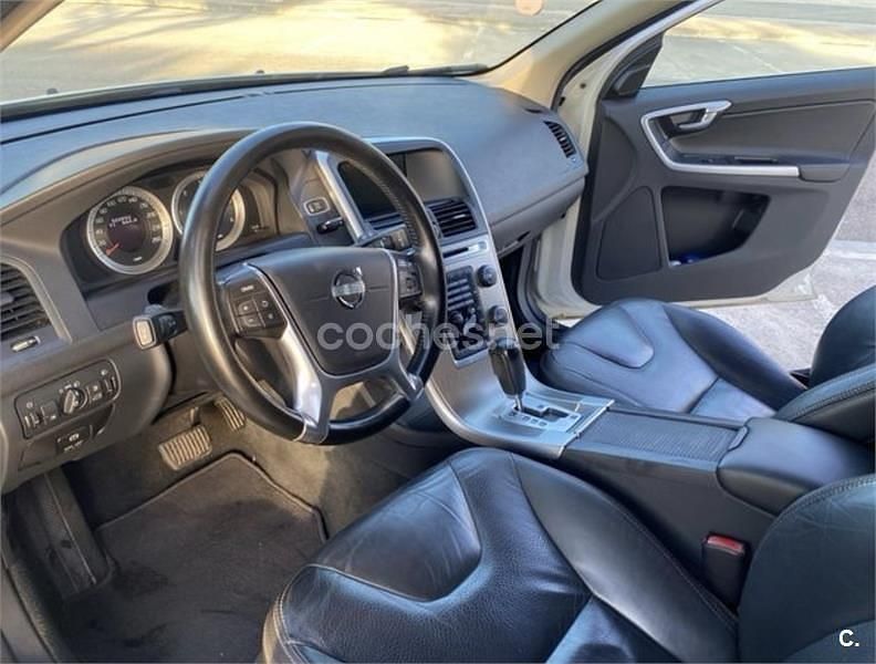 Używany Volvo XC60 Summum 163 KM (119 kW) 2011 Biały SUV