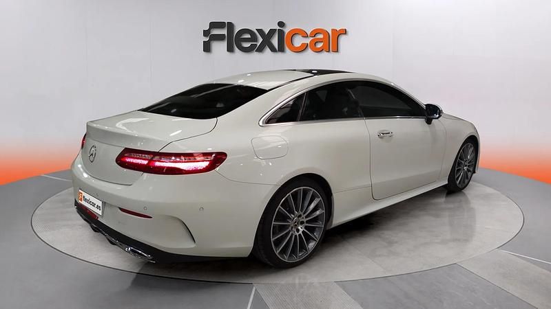 Käytetty Mercedes E220 194 HP (142 kW) 2020 Valkoinen Coupe - kaksiovinen