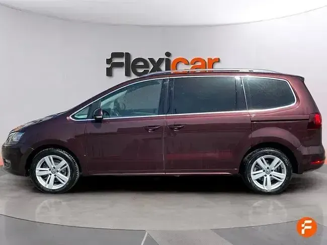 Usado VW Sharan Advance 184 CV (135 kW) 2017 Rojo Monovolumen