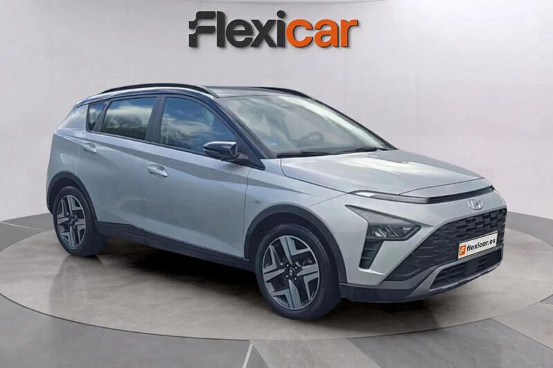 Gris Usado 2021 Hyundai Bayon SUV | 12.090 € (Precio justo) - Imagen 1/4