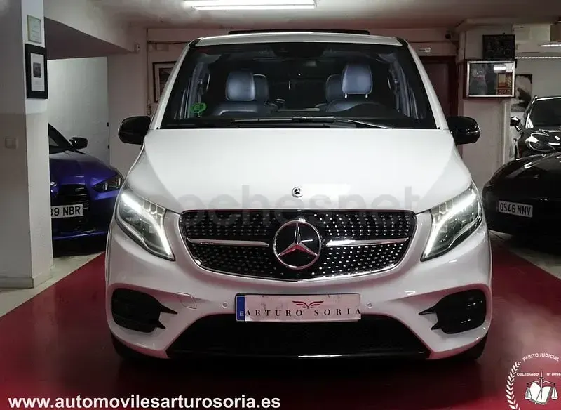 Usado Mercedes V300 Exclusive 239 CV (175 kW) 2021 Blanco Monovolumen