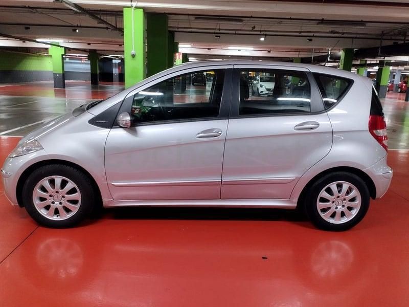 Usado Mercedes A150 Avantgarde 95 CV (69 kW) 2006 Gris / plata Monovolumen