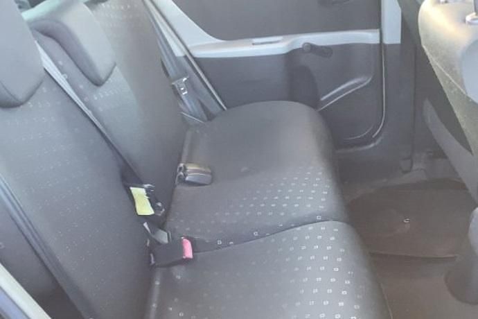 Usado Toyota Yaris Active 90 CV (66 kW) 2009