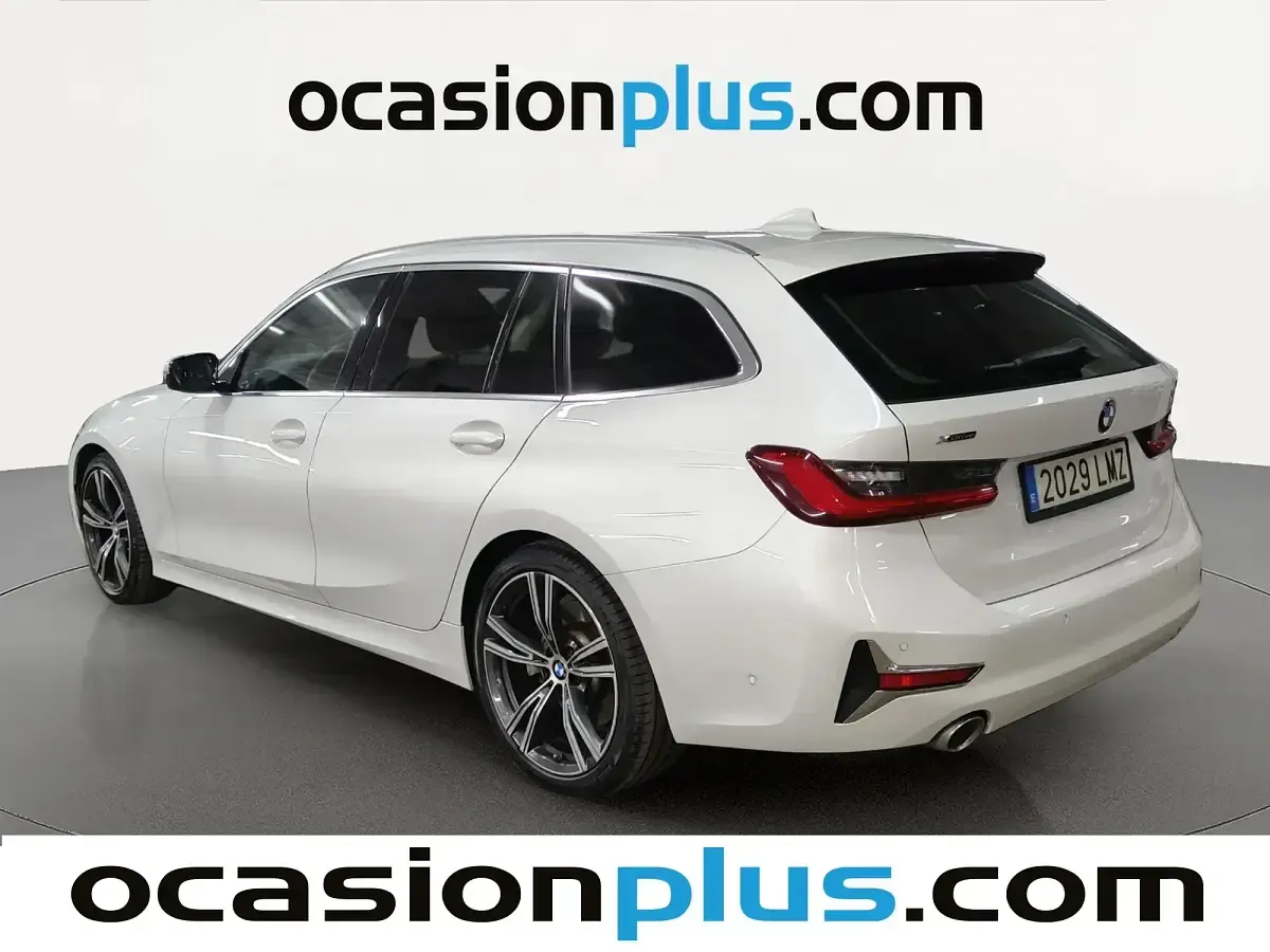 Usado BMW 330 258 CV (189 kW) 2021 Blanco Familiar