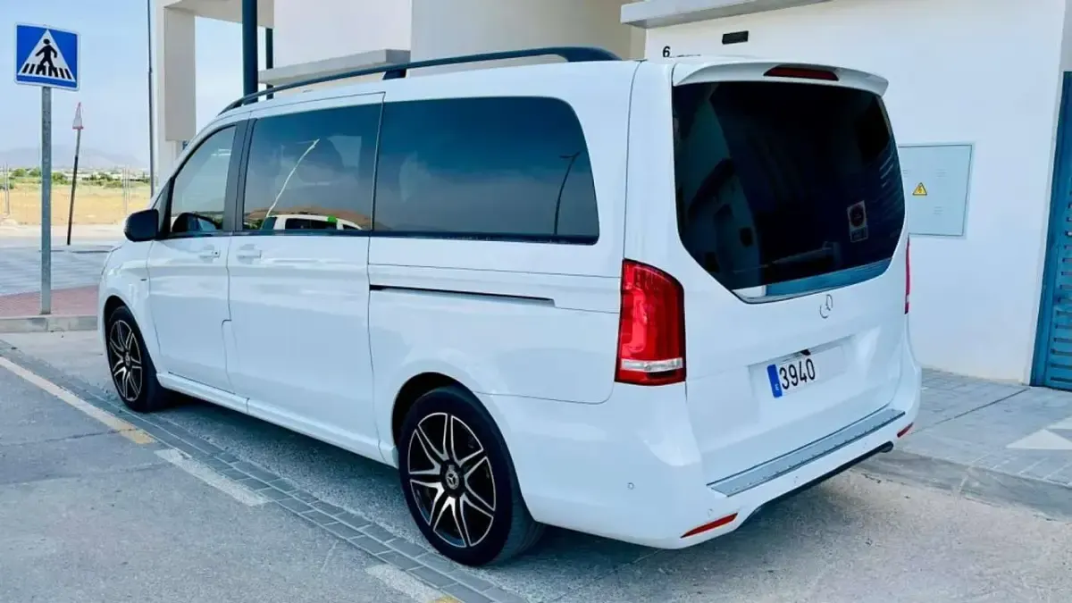 Usado Mercedes V250 Avantgarde 190 CV (139 kW) 2018 Blanco Monovolumen