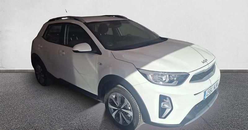 Usado Kia Stonic 84 CV (61 kW) 2023 SUV