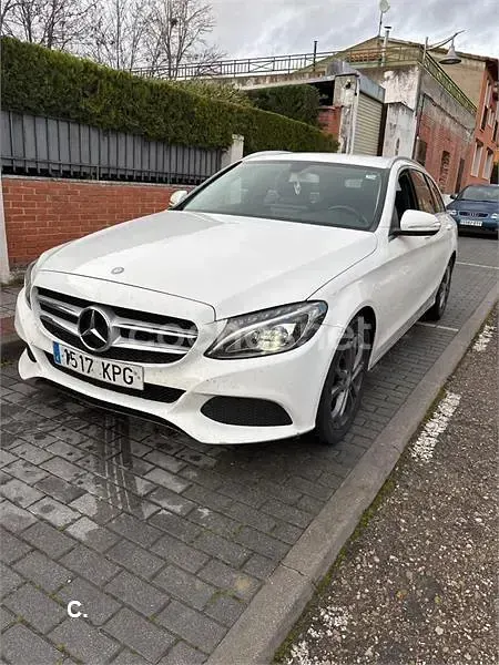 Usado Mercedes C200 Avantgarde 136 CV (100 kW) 2015 Blanco Familiar