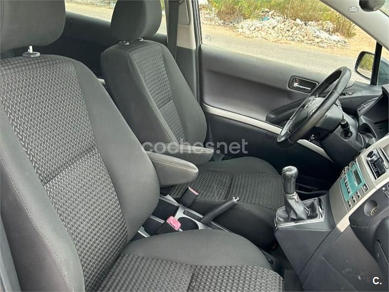 Begagnad Toyota Corolla Verso Sol 136 HK (100 kW) 2008 Grå Minibuss