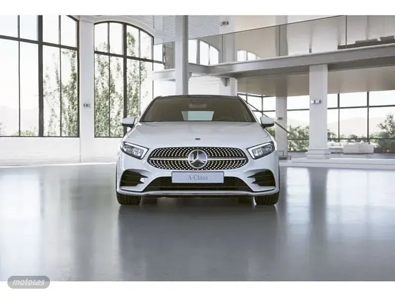 Usado Mercedes A180 136 CV (100 kW) 2022 Blanco Berlina
