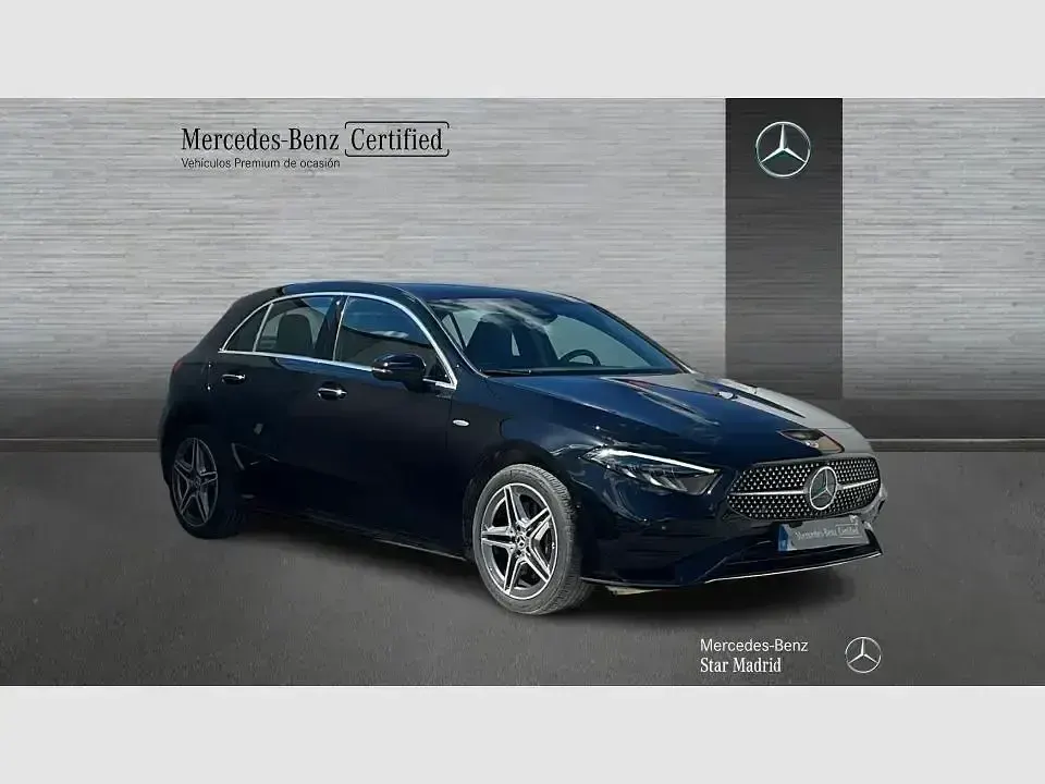 Usado Mercedes A250 218 CV (160 kW) 2025 Negro Berlina
